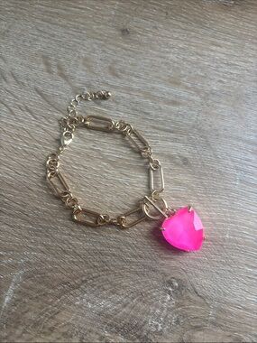 Gold-Link Bracelet with Hot Pink Heart Pendant